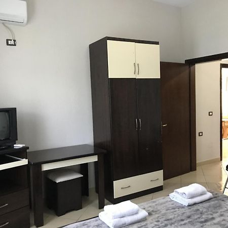 Hotel Camping Lini Habitación foto
